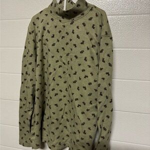 Croft & Barrow Olive Turtleneck Sweater with Pattern